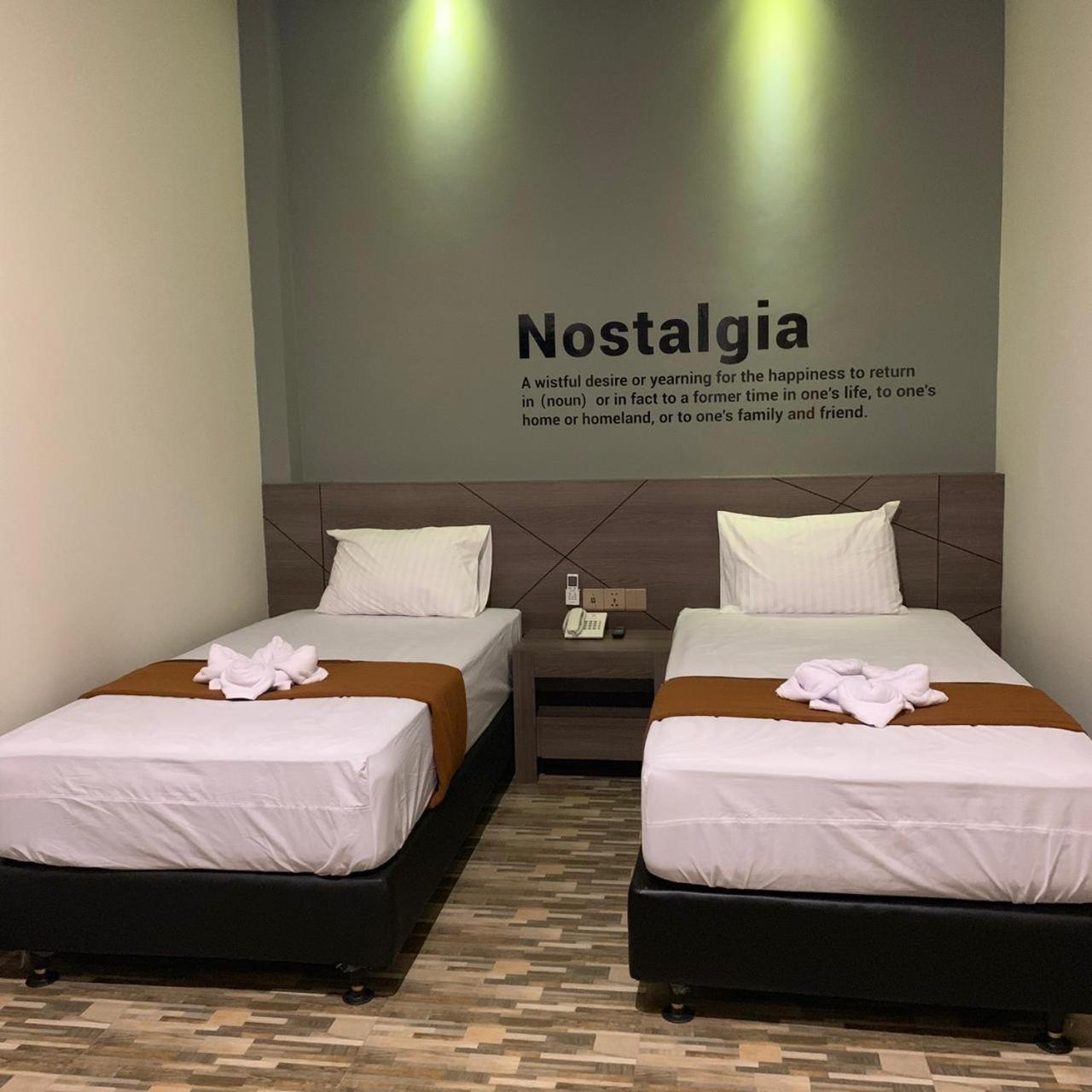 Bless Hotels Sintang Екстериор снимка